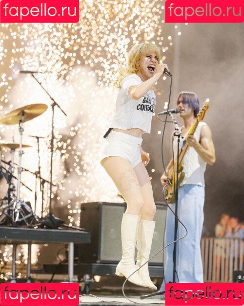 Hayley Williams Onlyfans Photo Gallery 