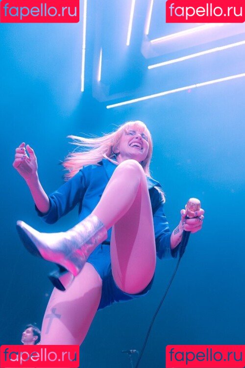 Hayley Williams Onlyfans Photo Gallery 