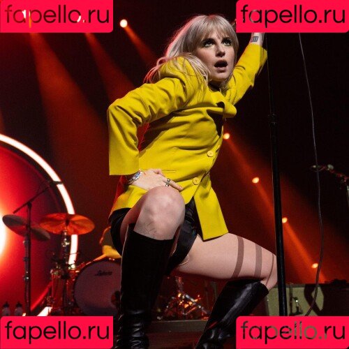 Hayley Williams Onlyfans Photo Gallery 