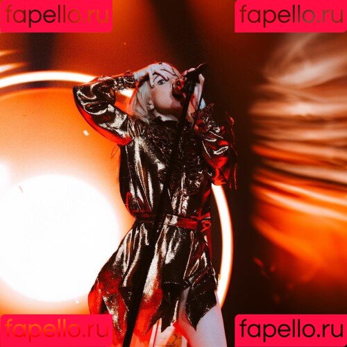 Hayley Williams Onlyfans Photo Gallery 