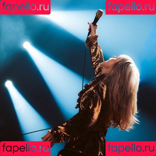 Hayley Williams Onlyfans Photo Gallery 