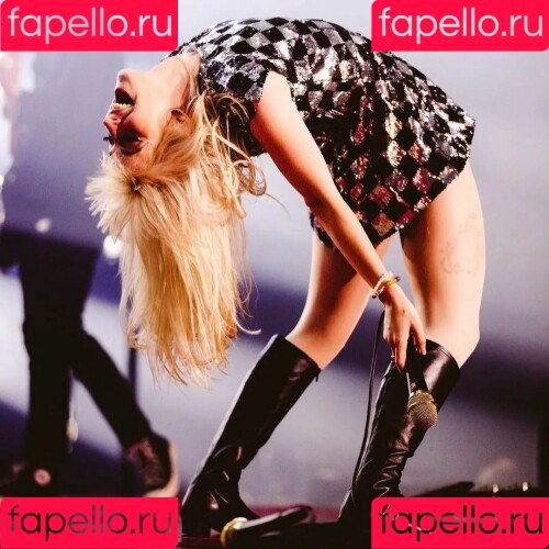 Hayley Williams Onlyfans Photo Gallery 