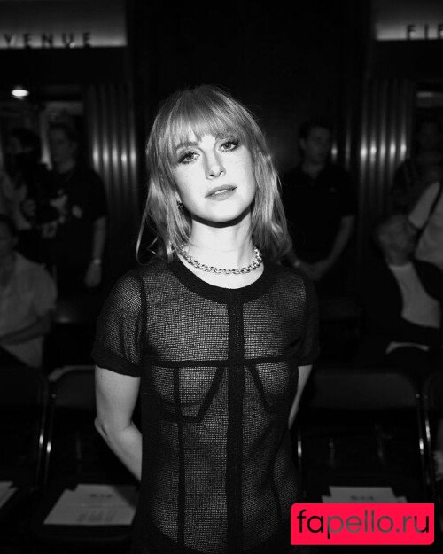 Hayley Williams Nude Onlyfans Photo 43