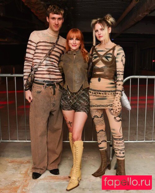 Hayley Williams Nude Onlyfans Photo 39