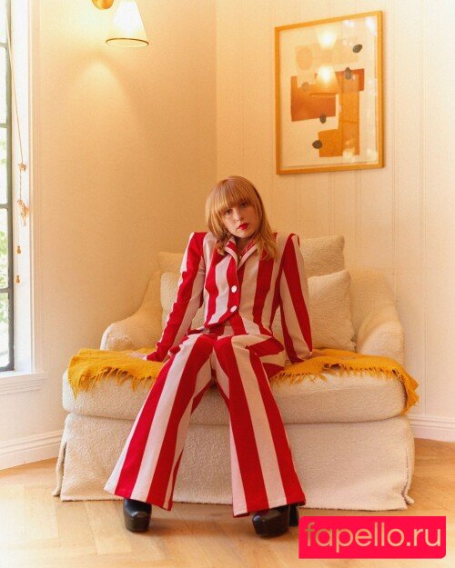 Hayley Williams Nude Onlyfans Photo 35