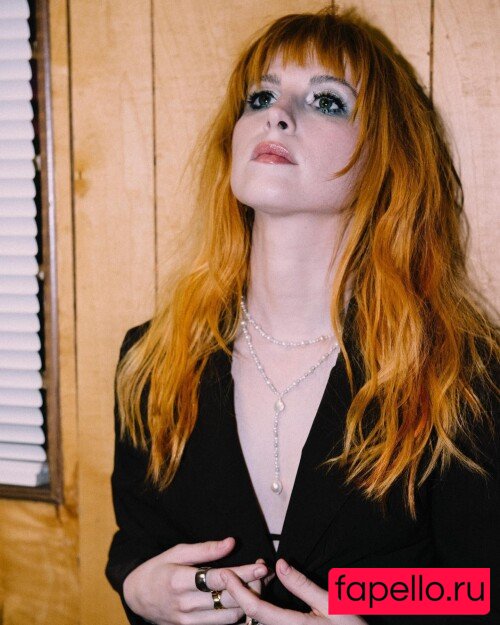 Hayley Williams Nude Onlyfans Photo 26
