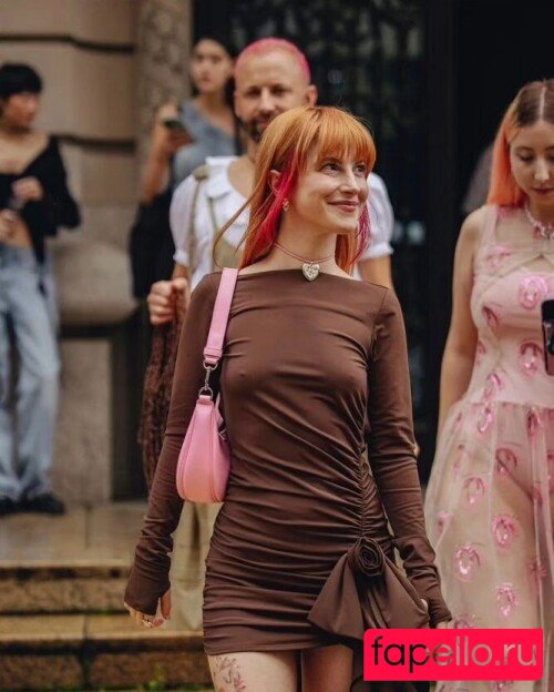 Hayley Williams Nude Onlyfans Photo 8