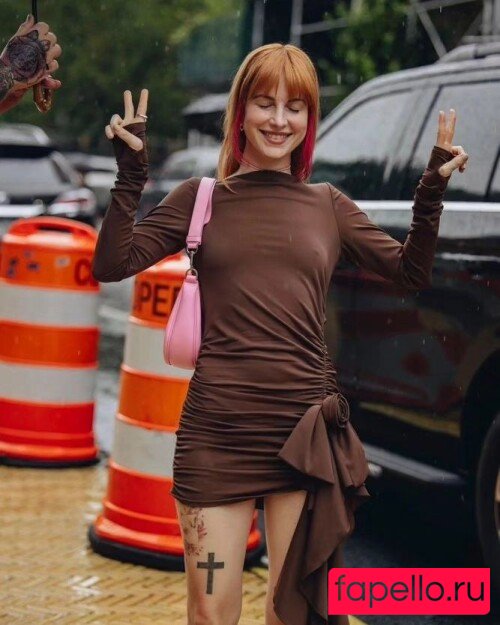 Hayley Williams Nude Onlyfans Photo 6