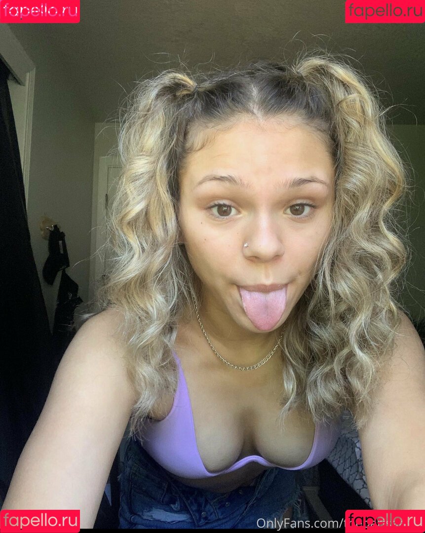 theparisangel Onlyfans Photo Gallery 