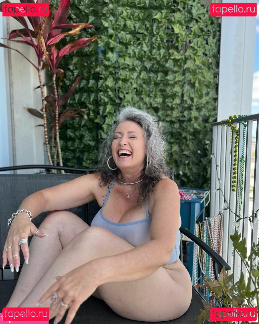 Moncheritime / moncheri.worldwide Onlyfans Photo Gallery 