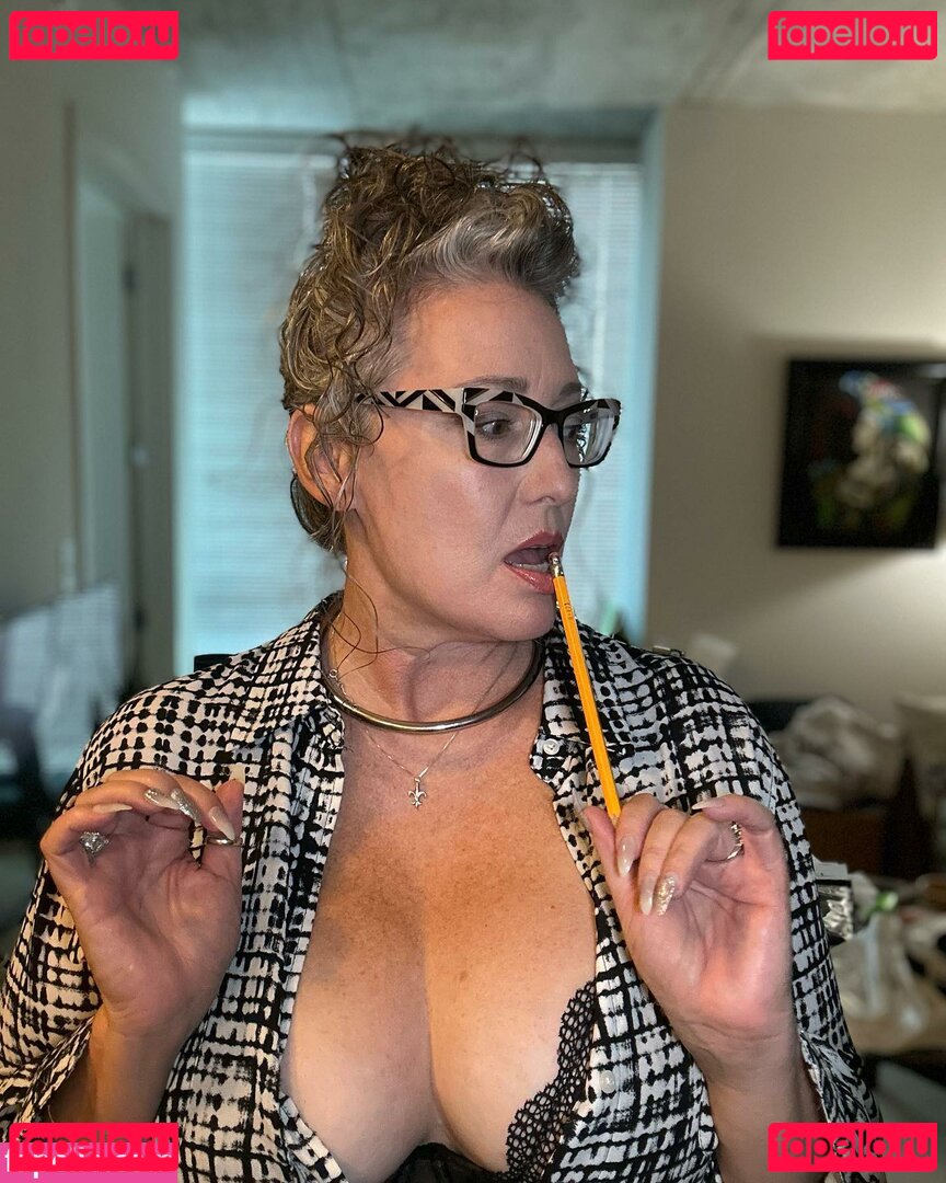 Moncheritime / moncheri.worldwide Onlyfans Photo Gallery 