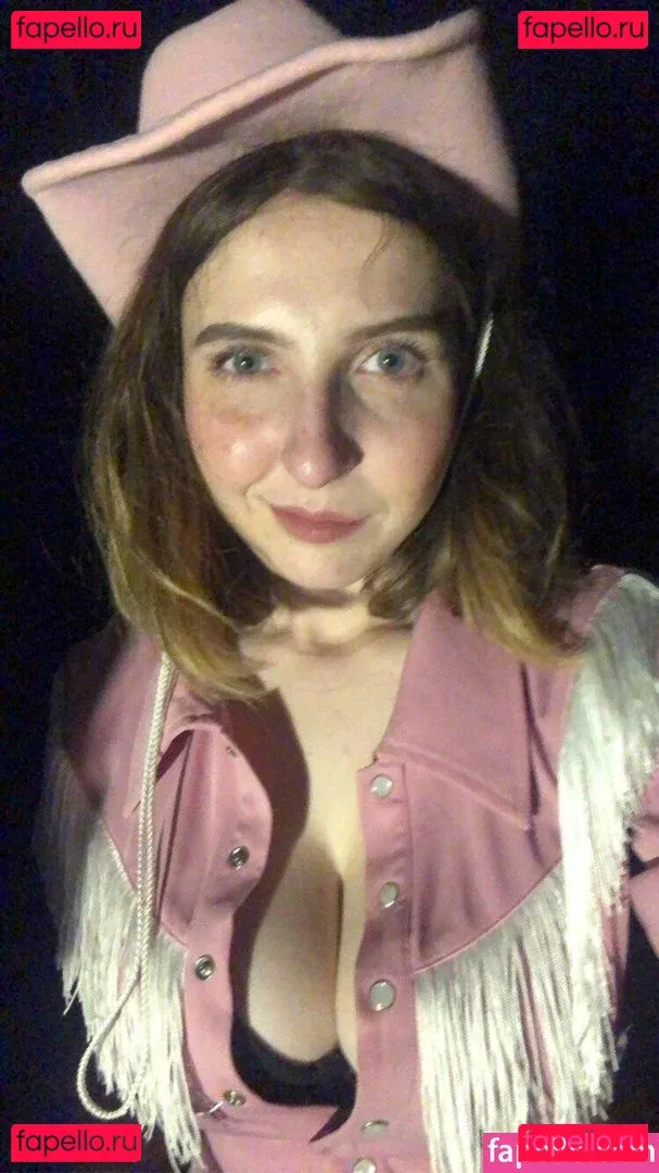 mochimio Onlyfans Photo Gallery 