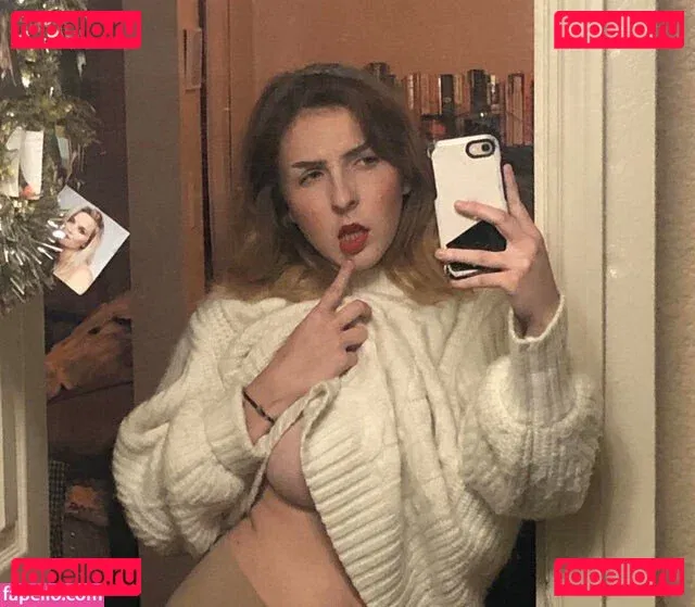 mochimio Onlyfans Photo Gallery 