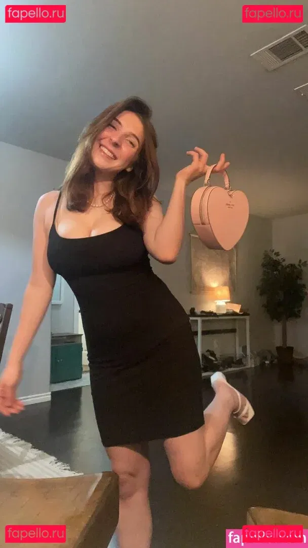 mochimio Onlyfans Photo Gallery 