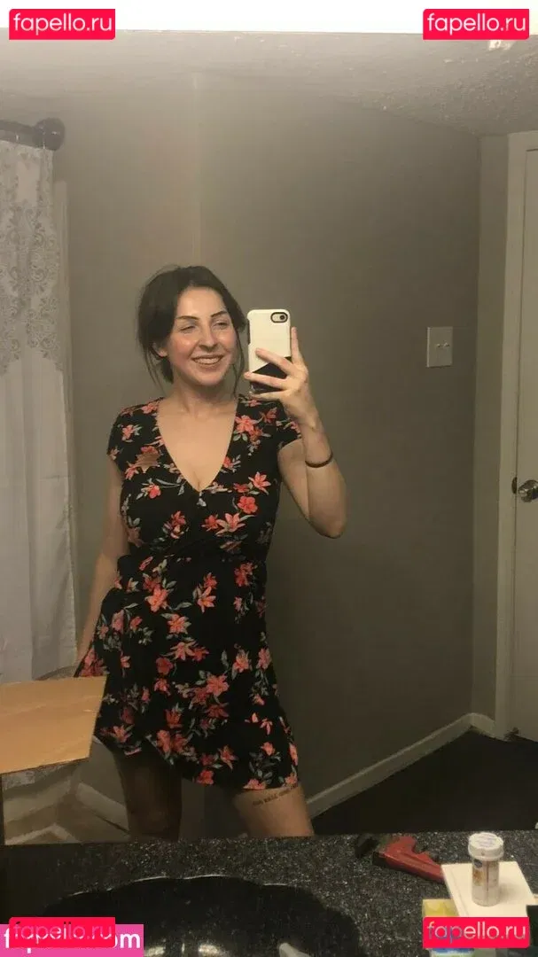 mochimio Onlyfans Photo Gallery 