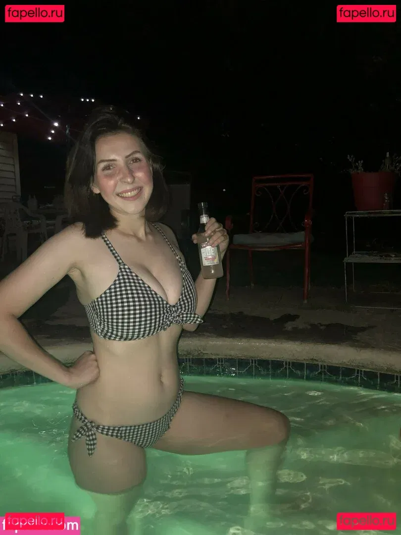 mochimio Onlyfans Photo Gallery 