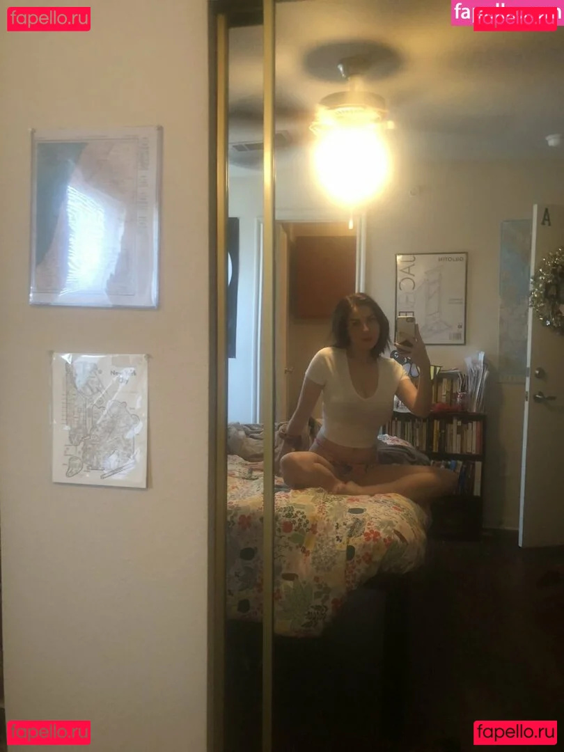 mochimio Onlyfans Photo Gallery 