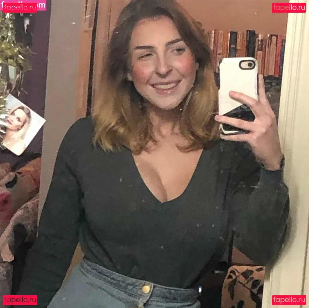 mochimio Onlyfans Photo Gallery 