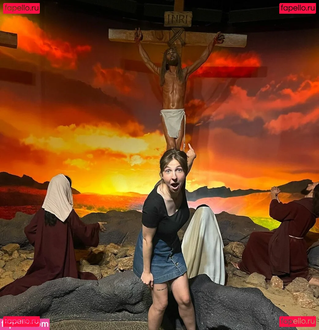 mochimio Onlyfans Photo Gallery 