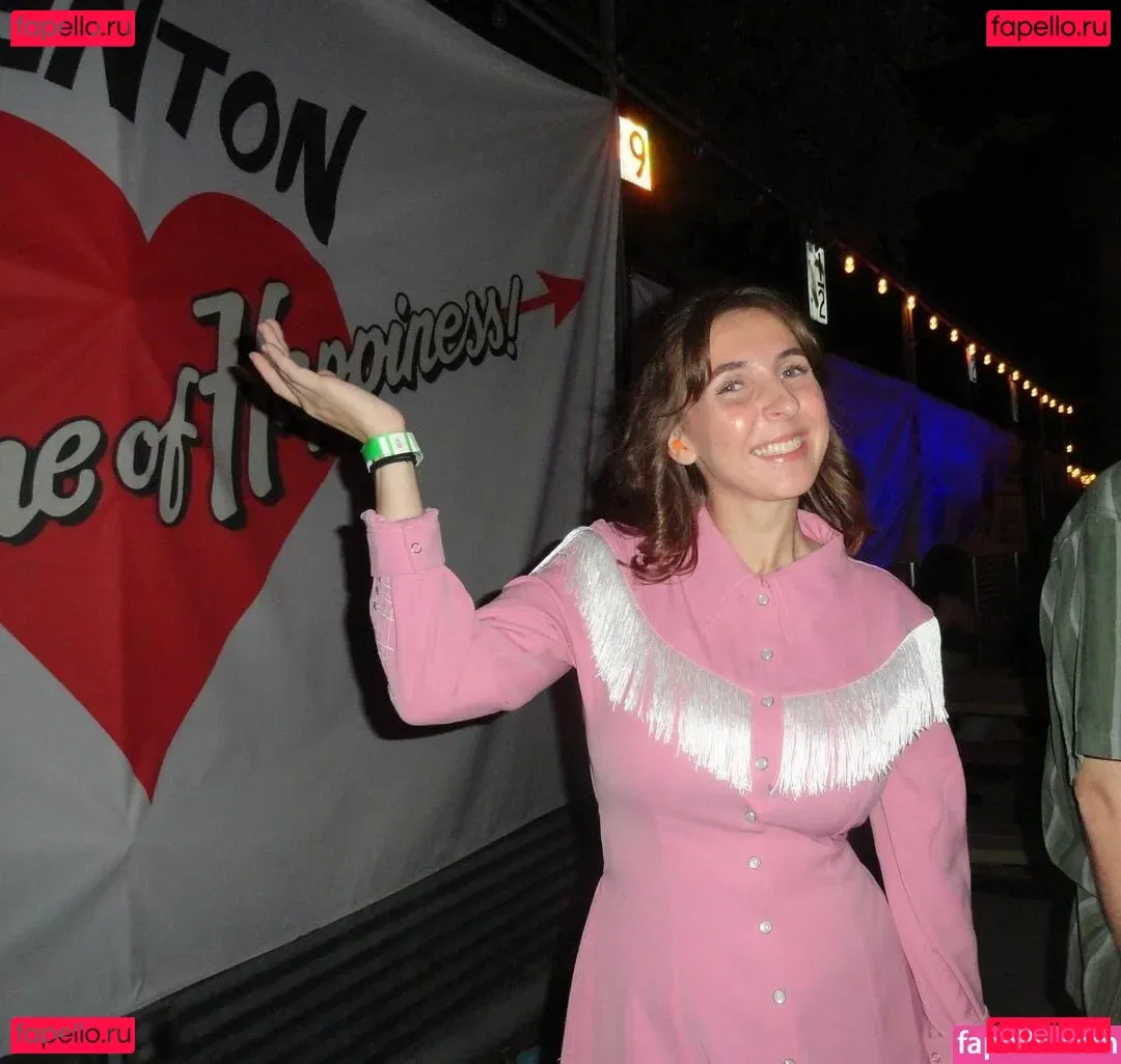 mochimio Onlyfans Photo Gallery 