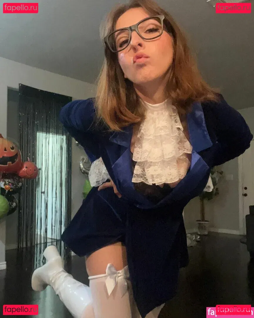 mochimio Onlyfans Photo Gallery 