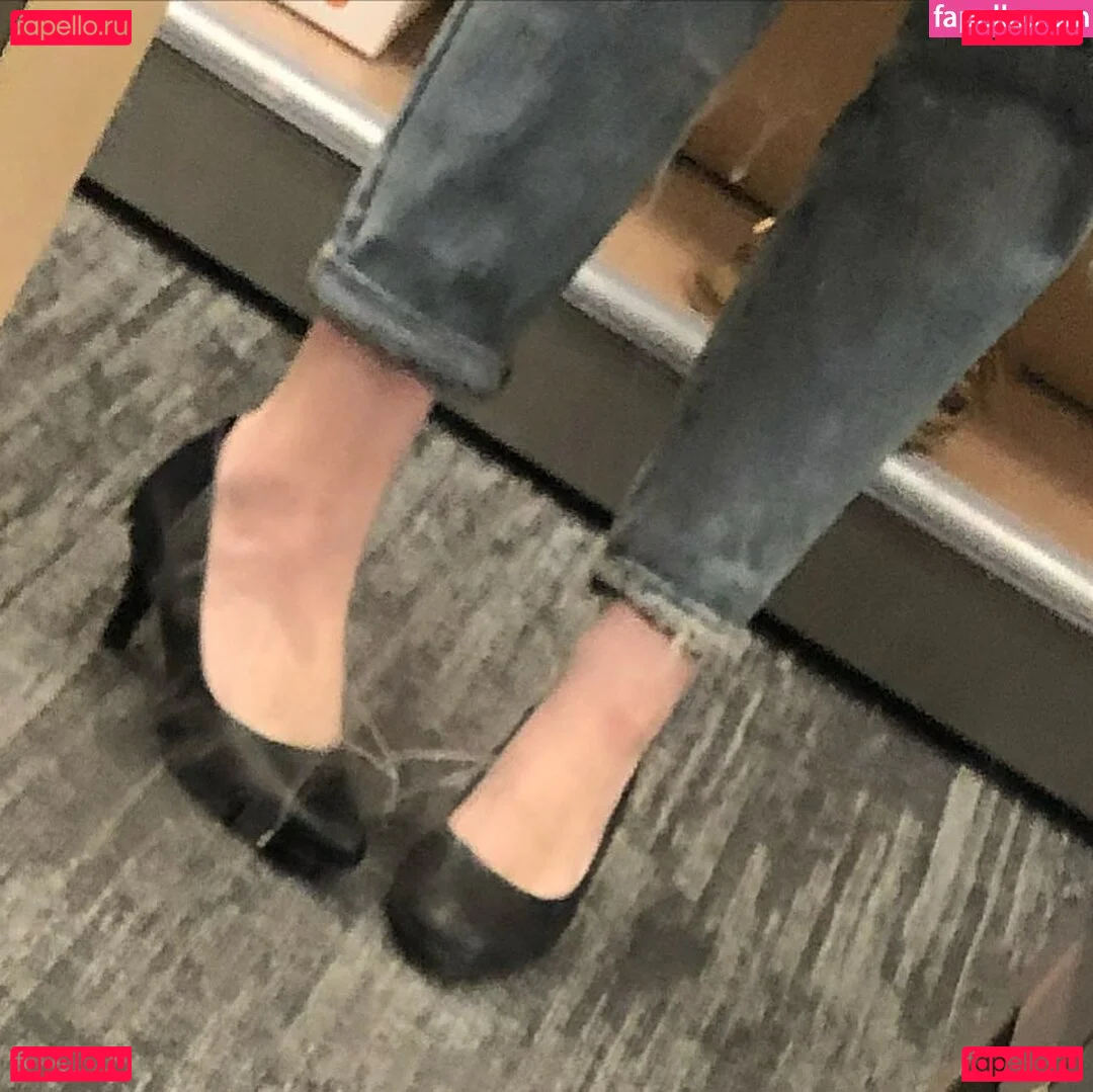 mochimio Onlyfans Photo Gallery 