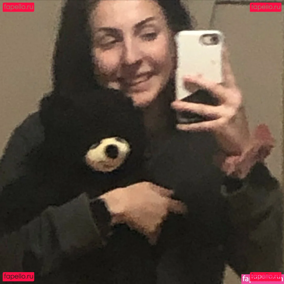 mochimio Onlyfans Photo Gallery 