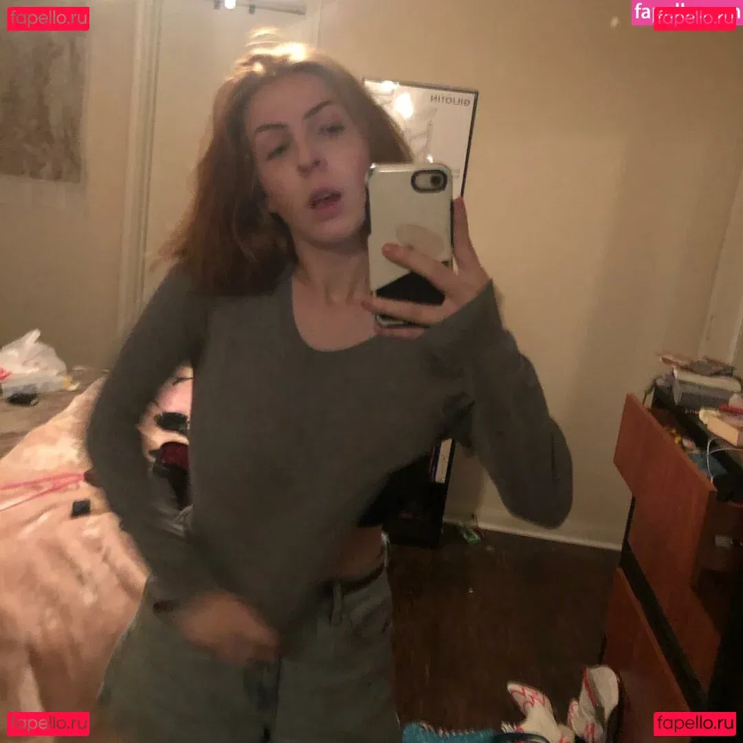 mochimio Onlyfans Photo Gallery 