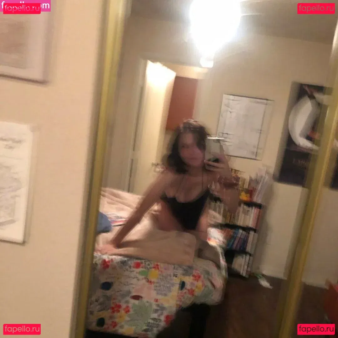 mochimio Onlyfans Photo Gallery 