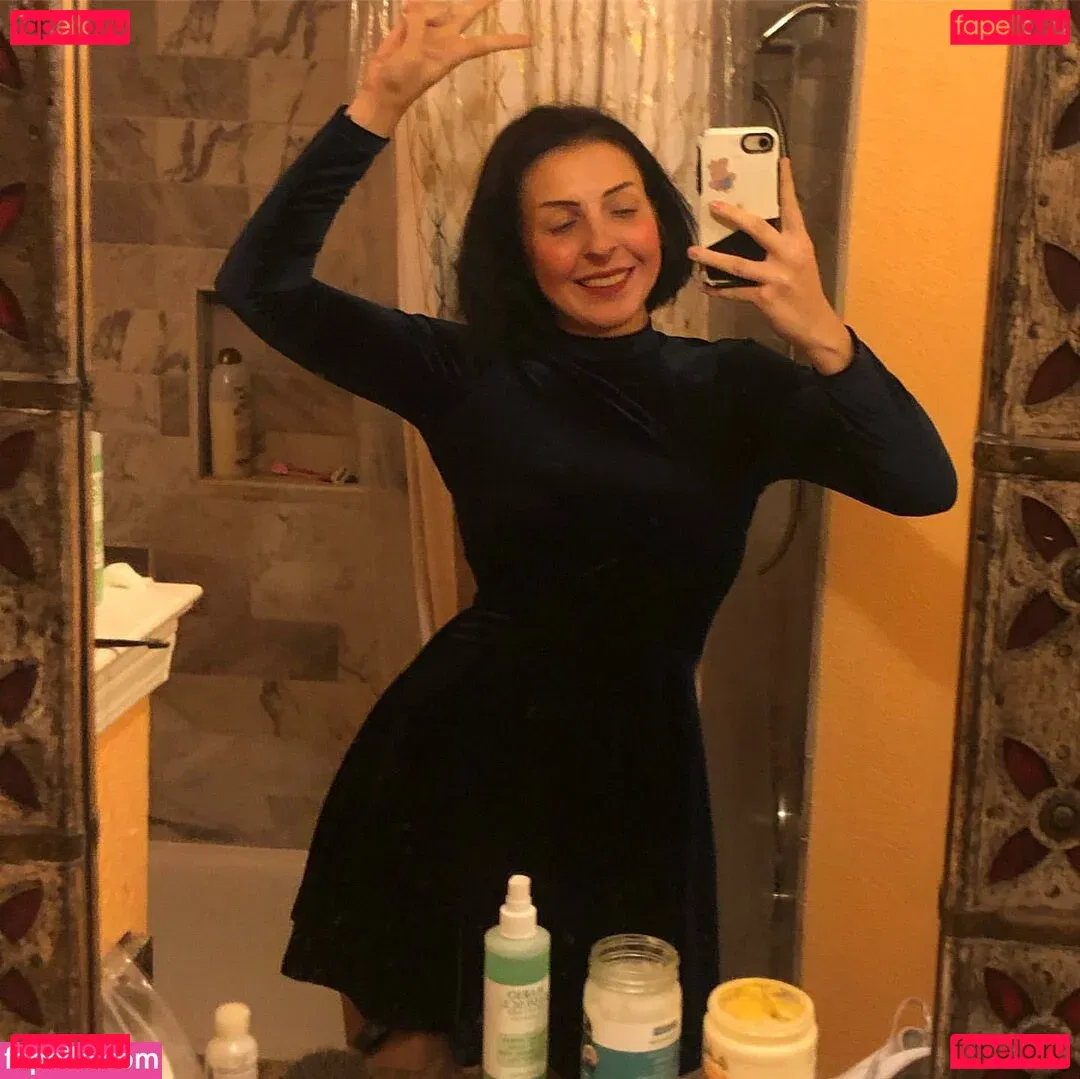 mochimio Onlyfans Photo Gallery 