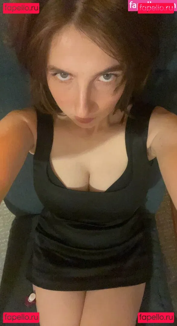 mochimio Onlyfans Photo Gallery 