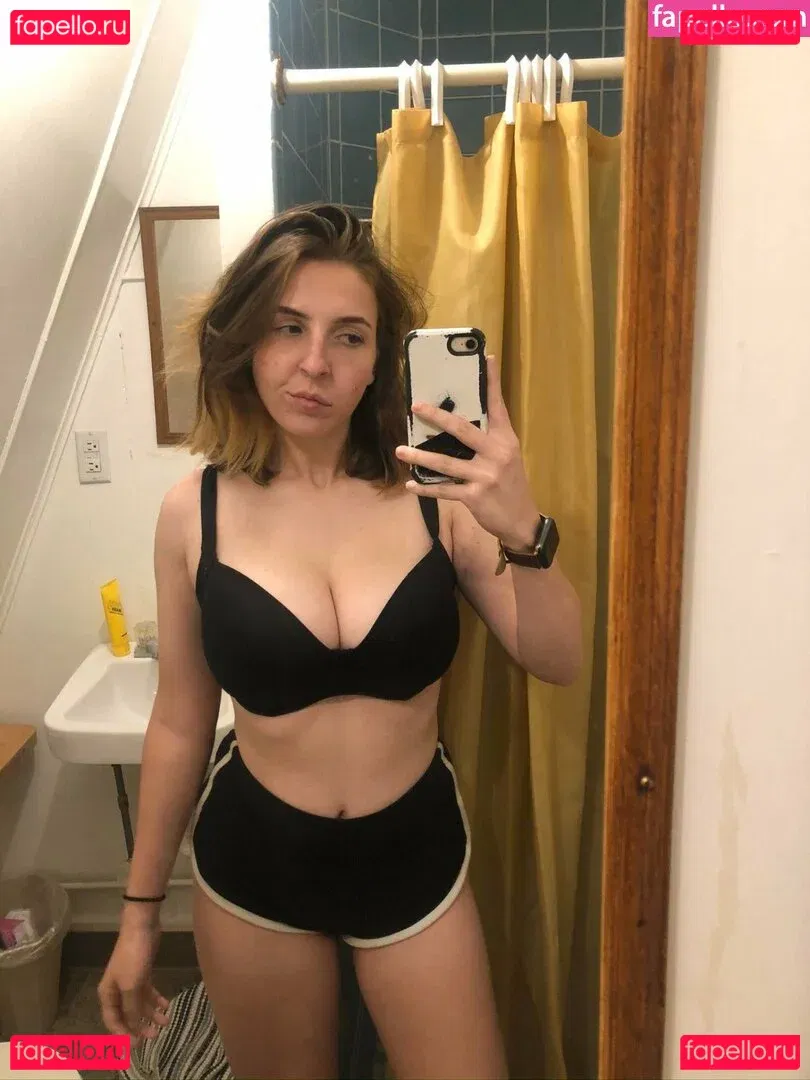 mochimio Onlyfans Photo Gallery 