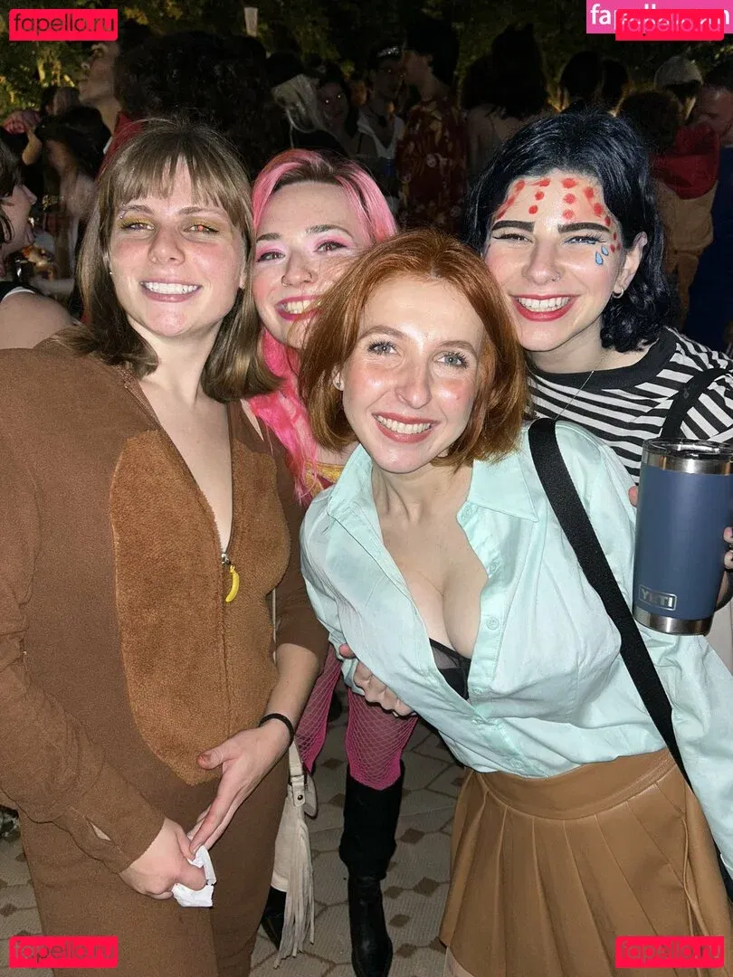 mochimio Onlyfans Photo Gallery 