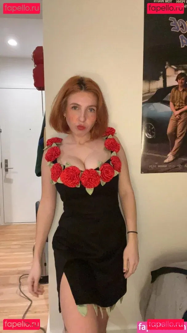 mochimio Onlyfans Photo Gallery 