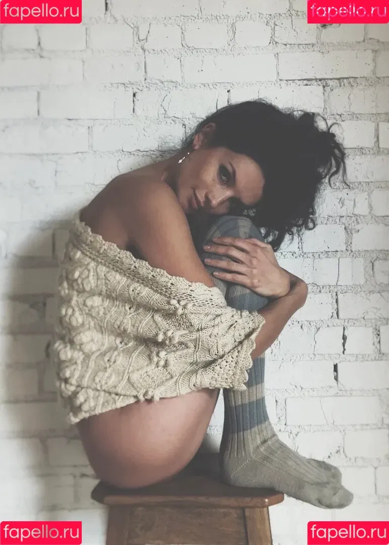 Alice Greczyn Onlyfans Photo Gallery 