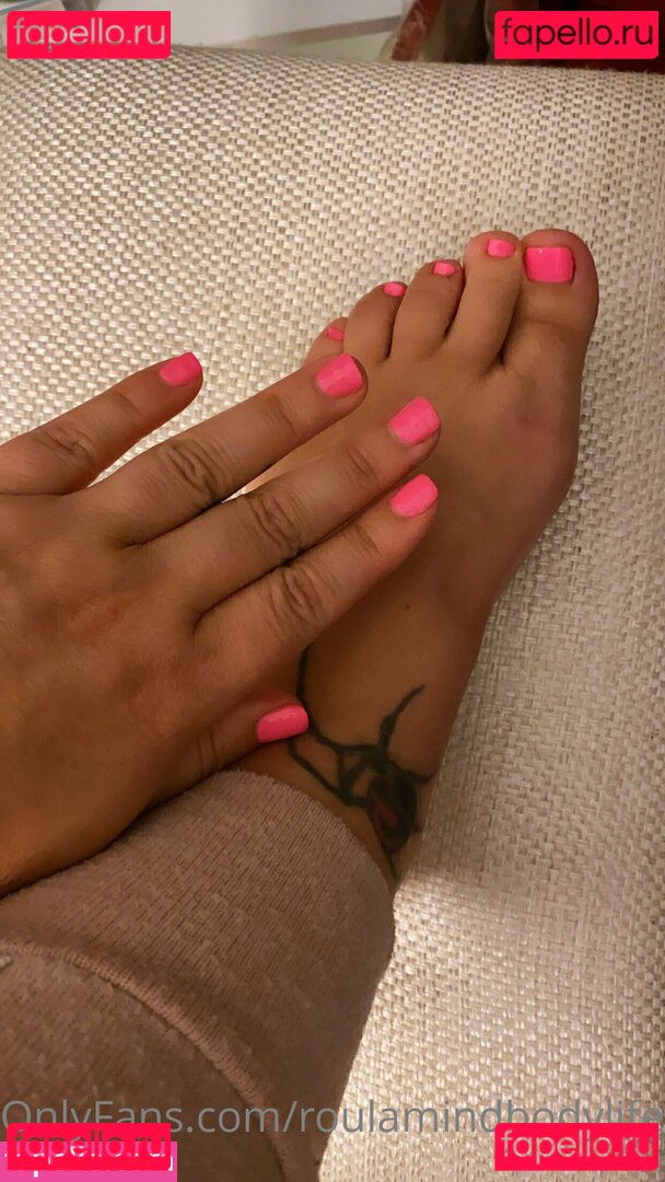 roulamindbodylife Onlyfans Photo Gallery 