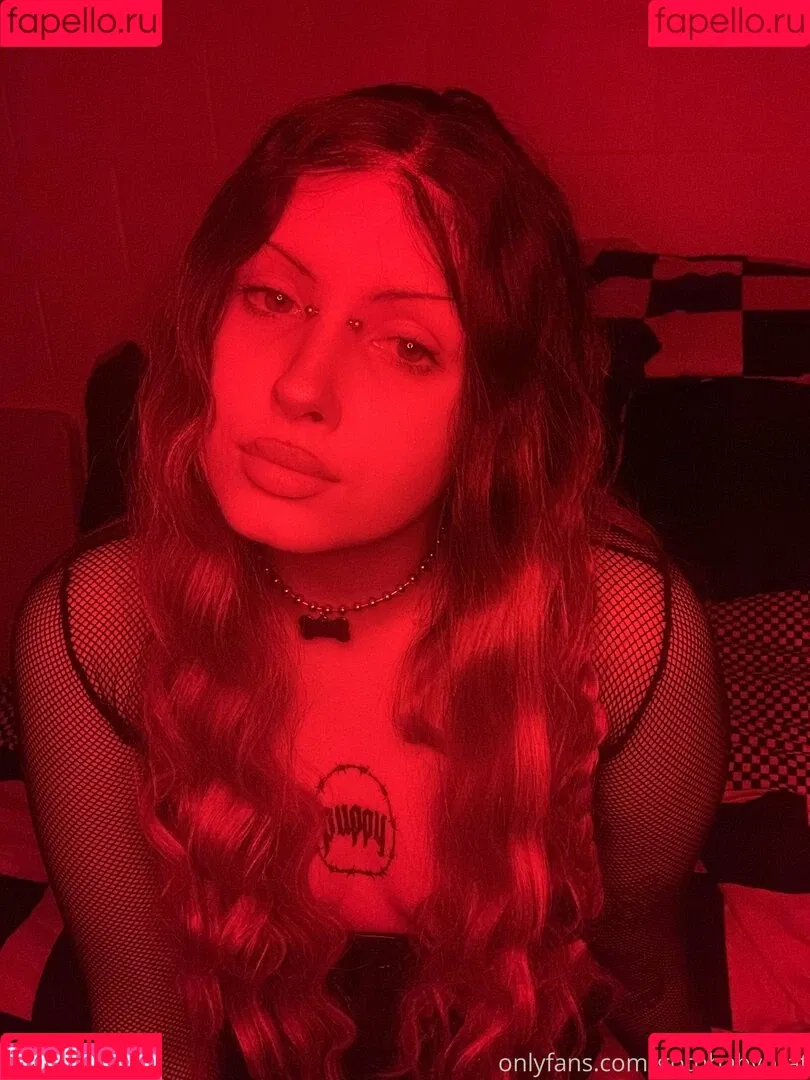 gothbabybrat Onlyfans Photo Gallery 