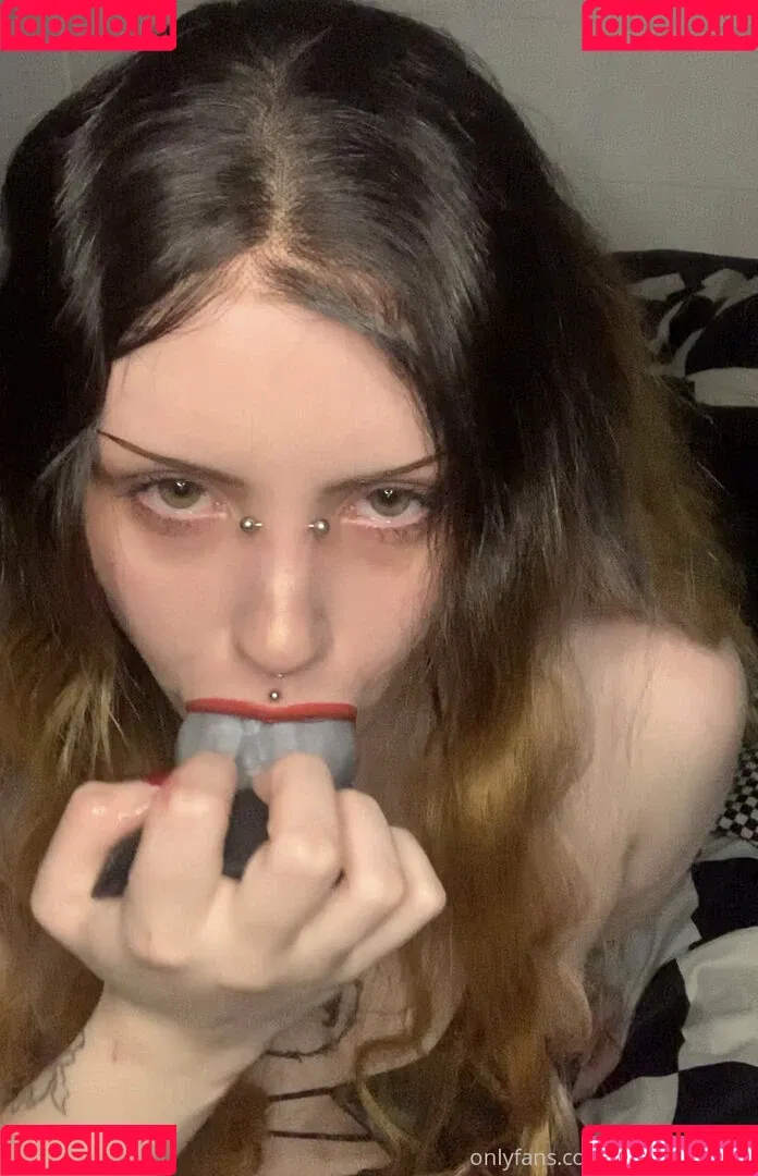 gothbabybrat Onlyfans Photo Gallery 