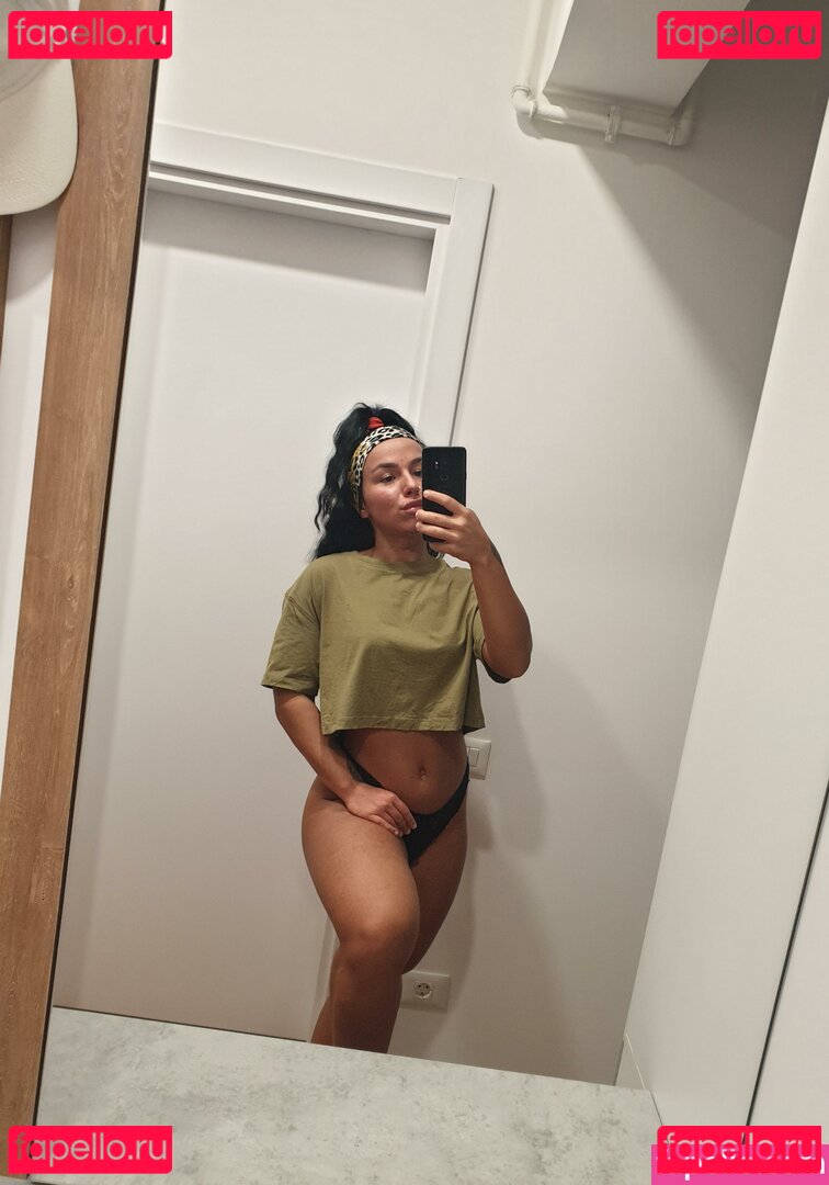 mad.ri9 / quadsqueeen Onlyfans Photo Gallery 