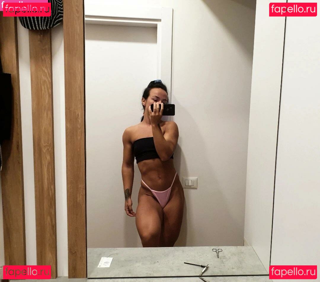 mad.ri9 / quadsqueeen Onlyfans Photo Gallery 