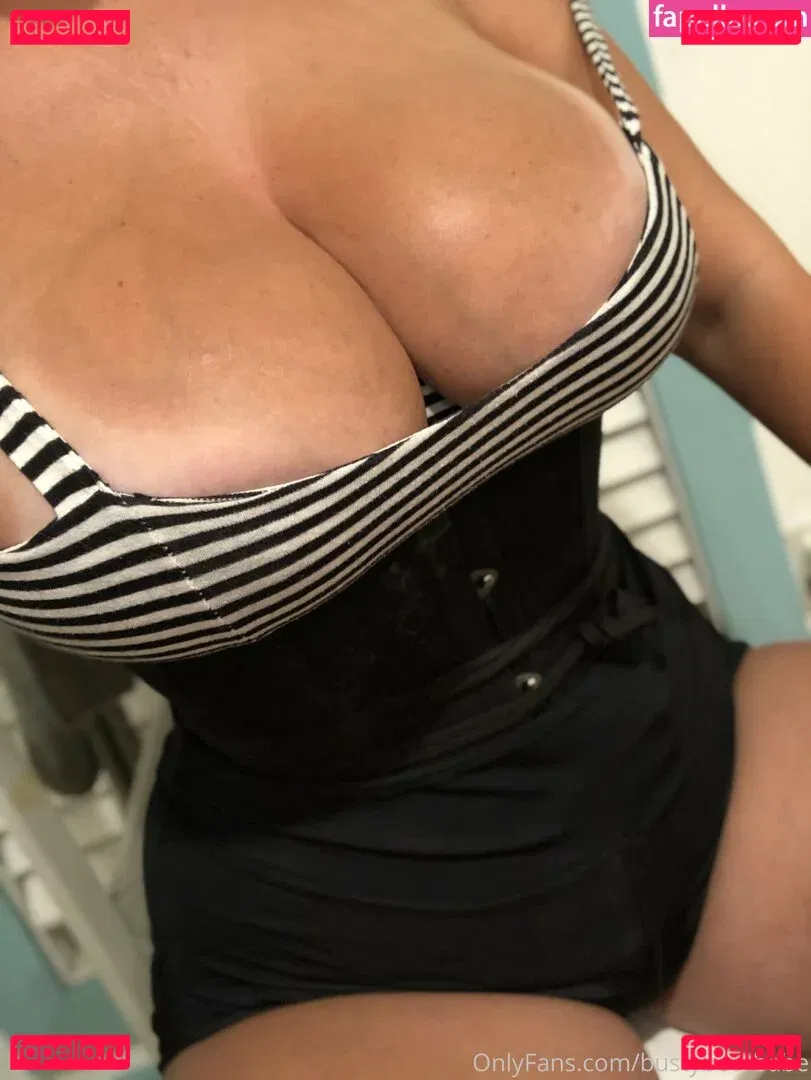 bustybeerbabe Onlyfans Photo Gallery 