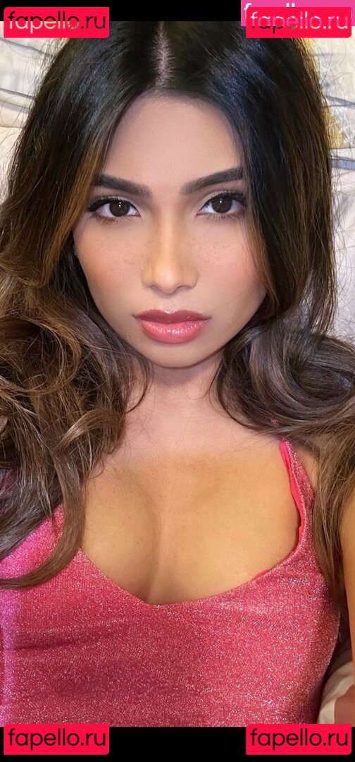 Shabreen Sabeer / shabreensabeer Onlyfans Photo Gallery 