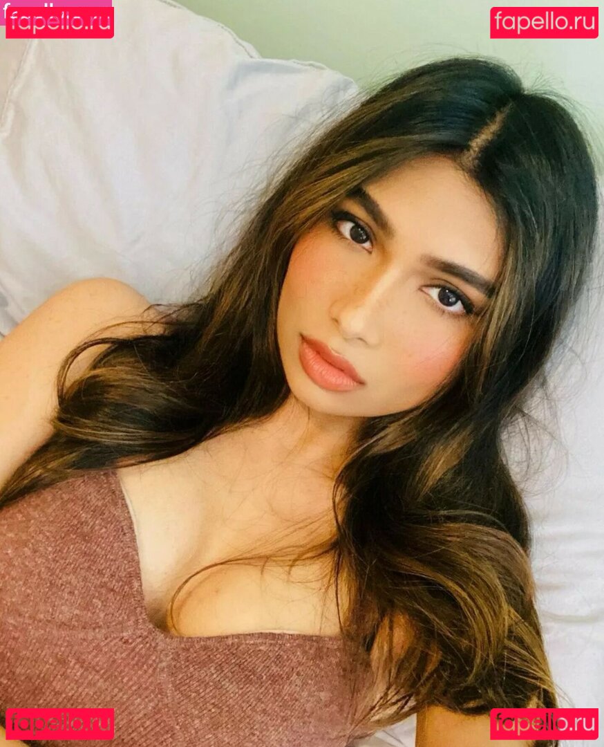 Shabreen Sabeer / shabreensabeer Onlyfans Photo Gallery 