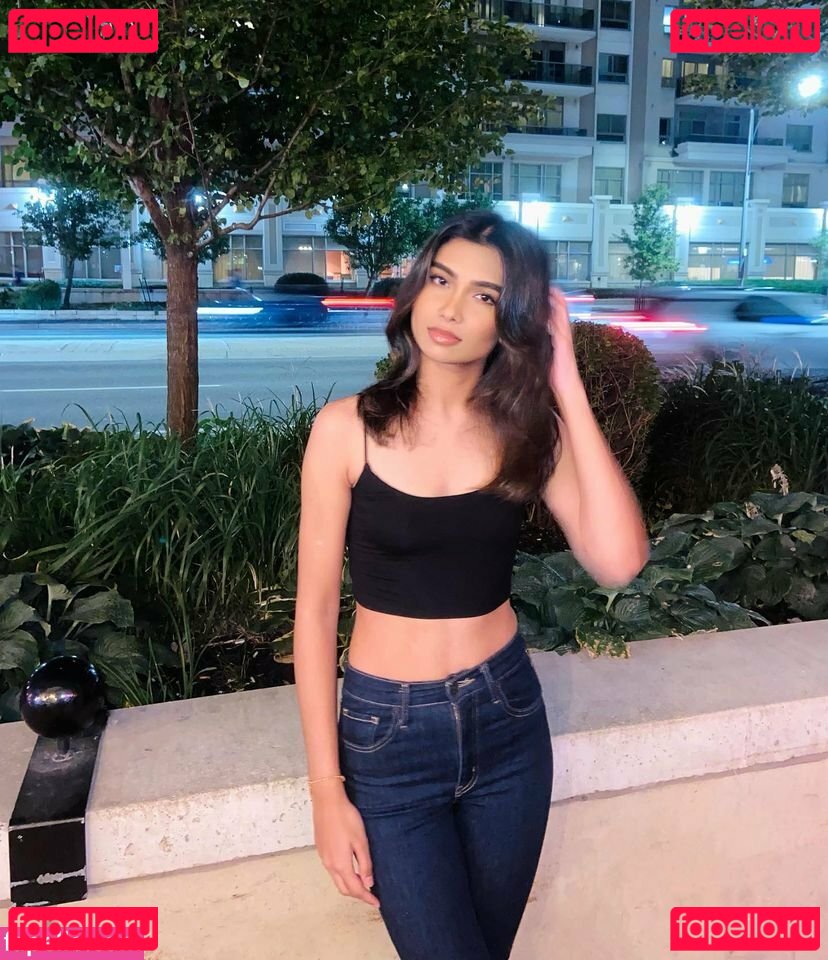 Shabreen Sabeer / shabreensabeer Onlyfans Photo Gallery 