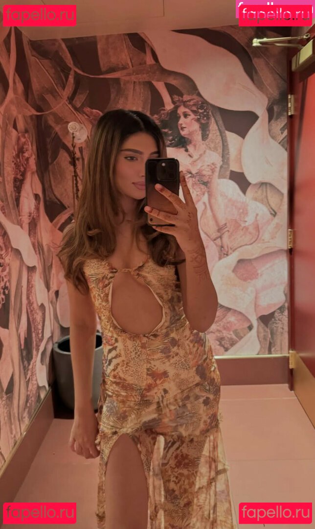 Shabreen Sabeer / shabreensabeer Onlyfans Photo Gallery 