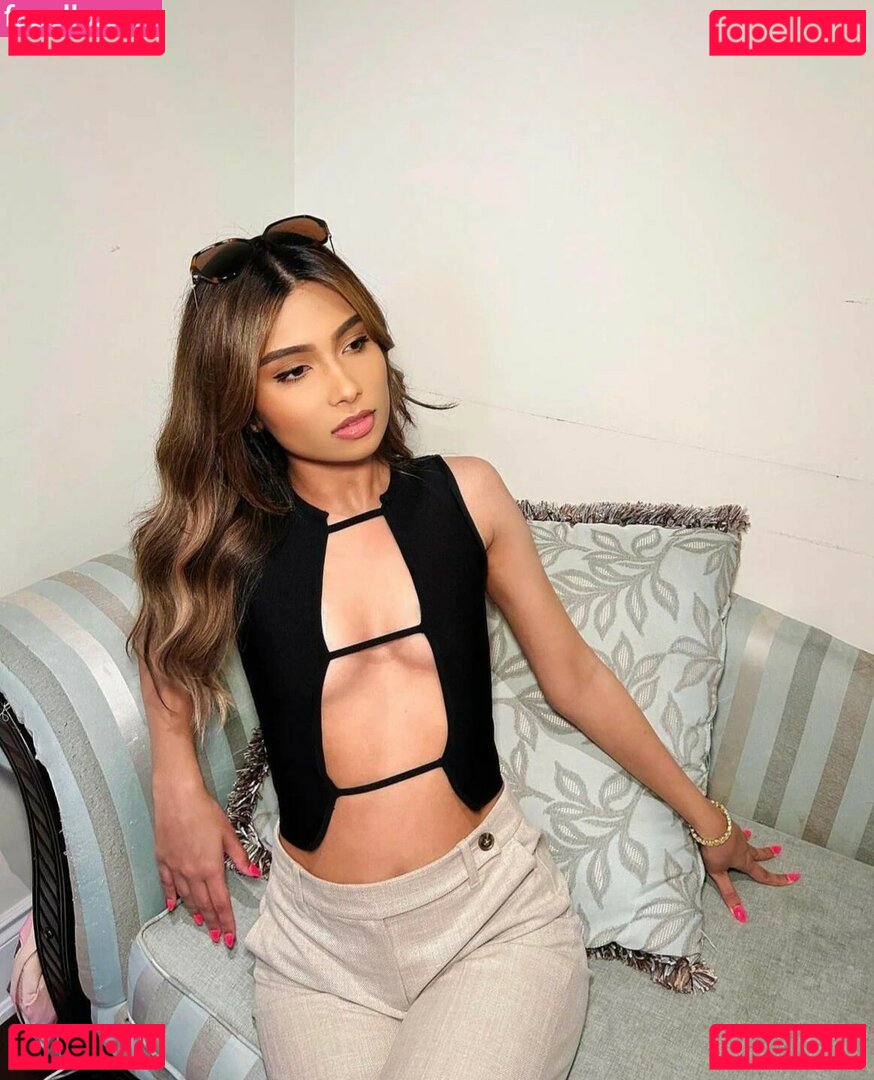 Shabreen Sabeer / shabreensabeer Onlyfans Photo Gallery 