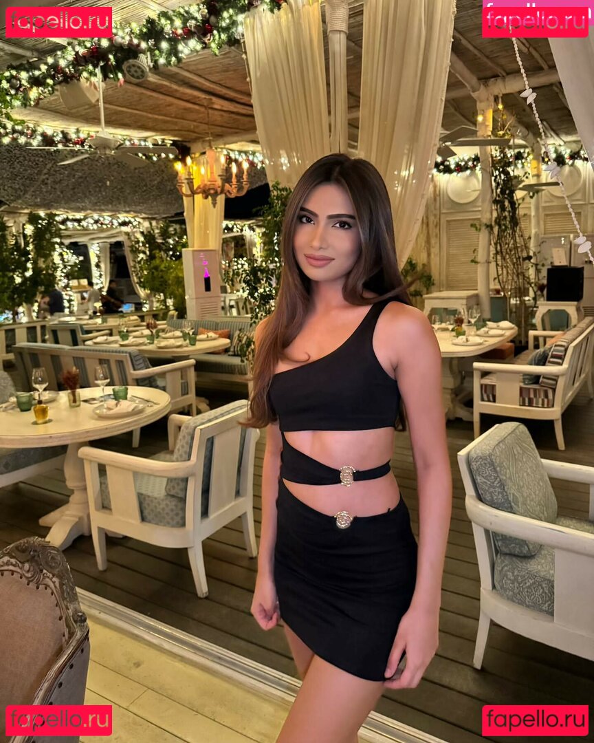 Shabreen Sabeer / shabreensabeer Onlyfans Photo Gallery 