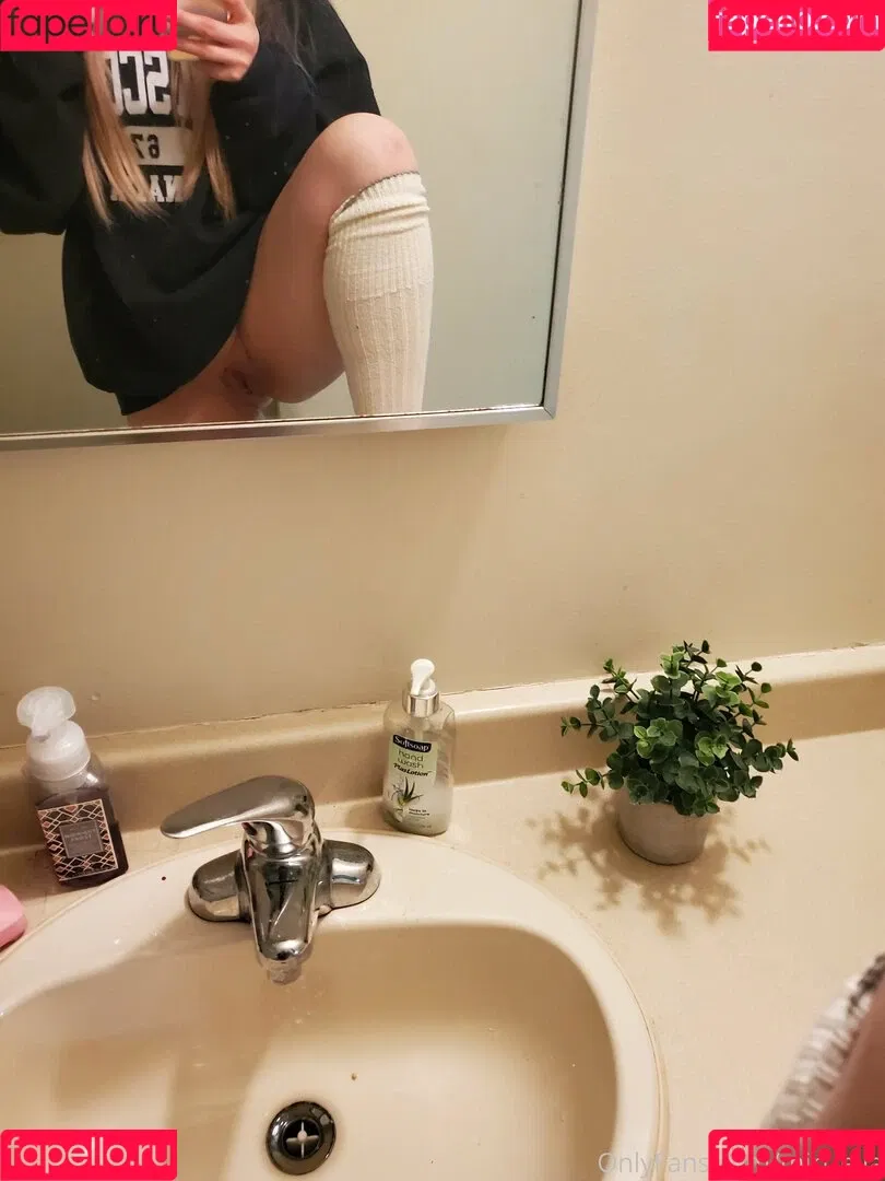 ms_miri Onlyfans Photo Gallery 