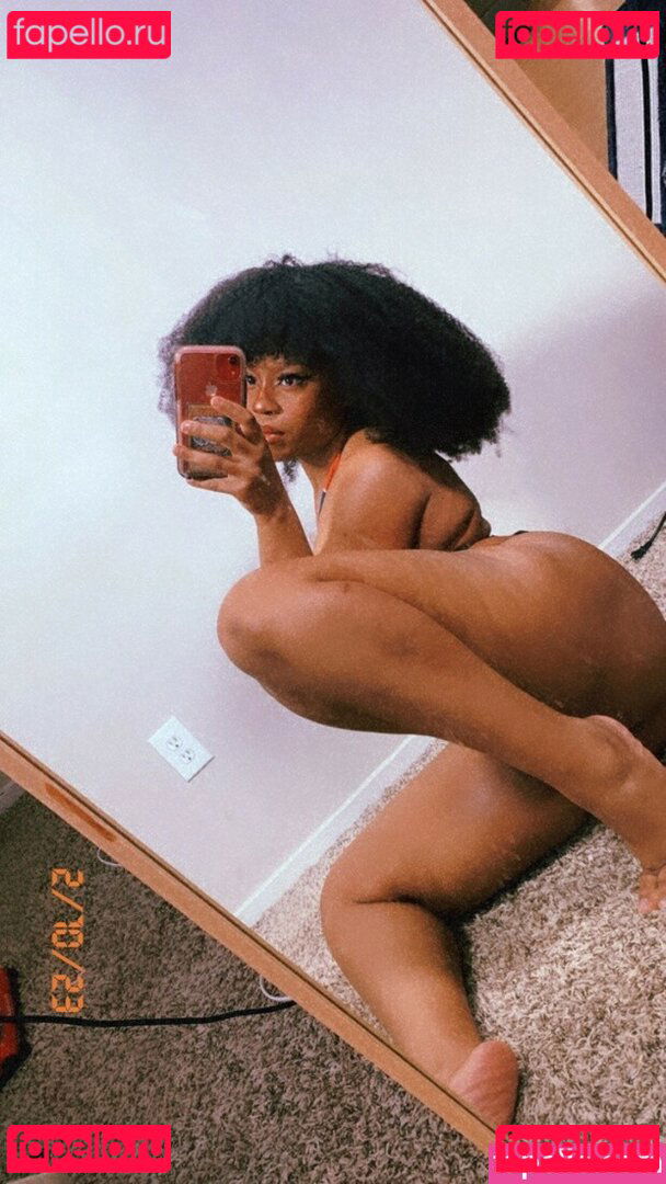 Maibunnii / maicocoanut Onlyfans Photo Gallery 