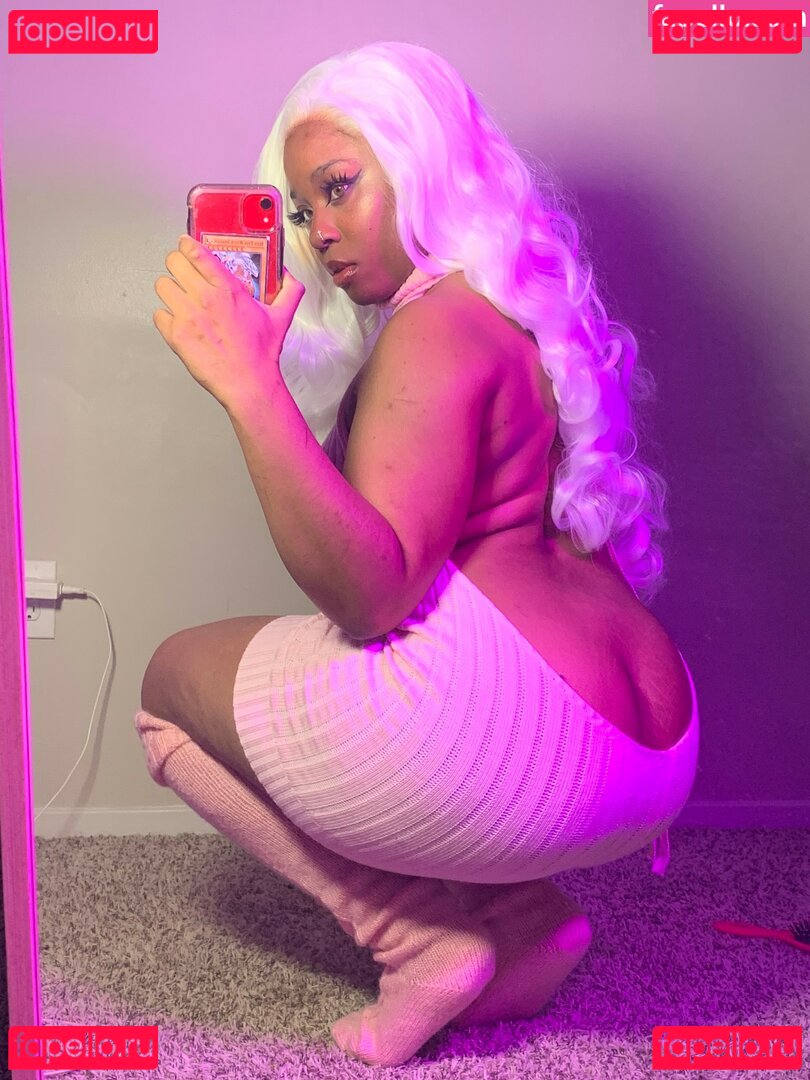 Maibunnii / maicocoanut Onlyfans Photo Gallery 